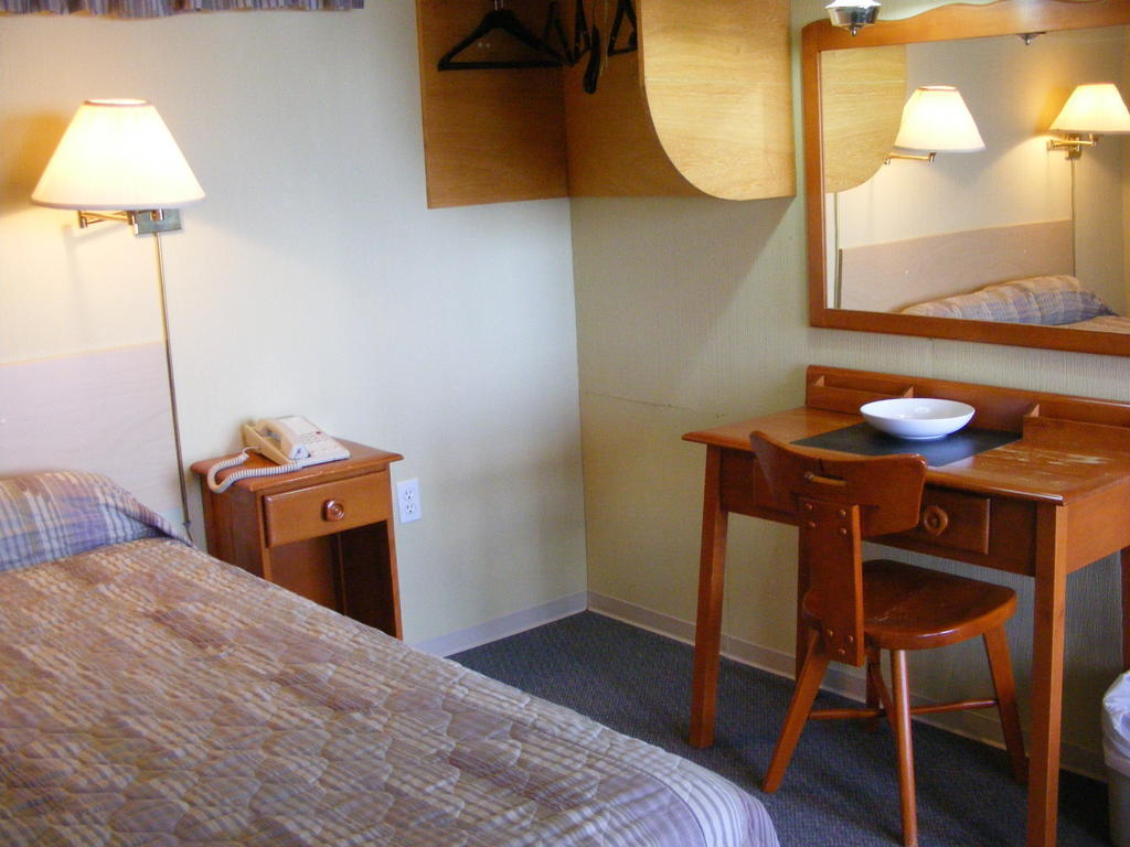 Hotel Motel Bon Accueil Riviere-la-Madeleine Phòng bức ảnh