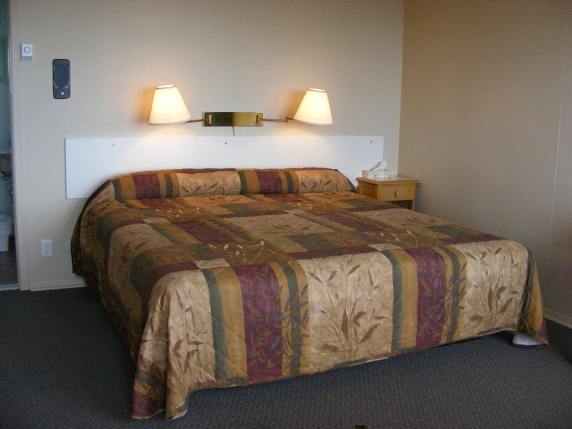 Hotel Motel Bon Accueil Riviere-la-Madeleine Ngoại thất bức ảnh