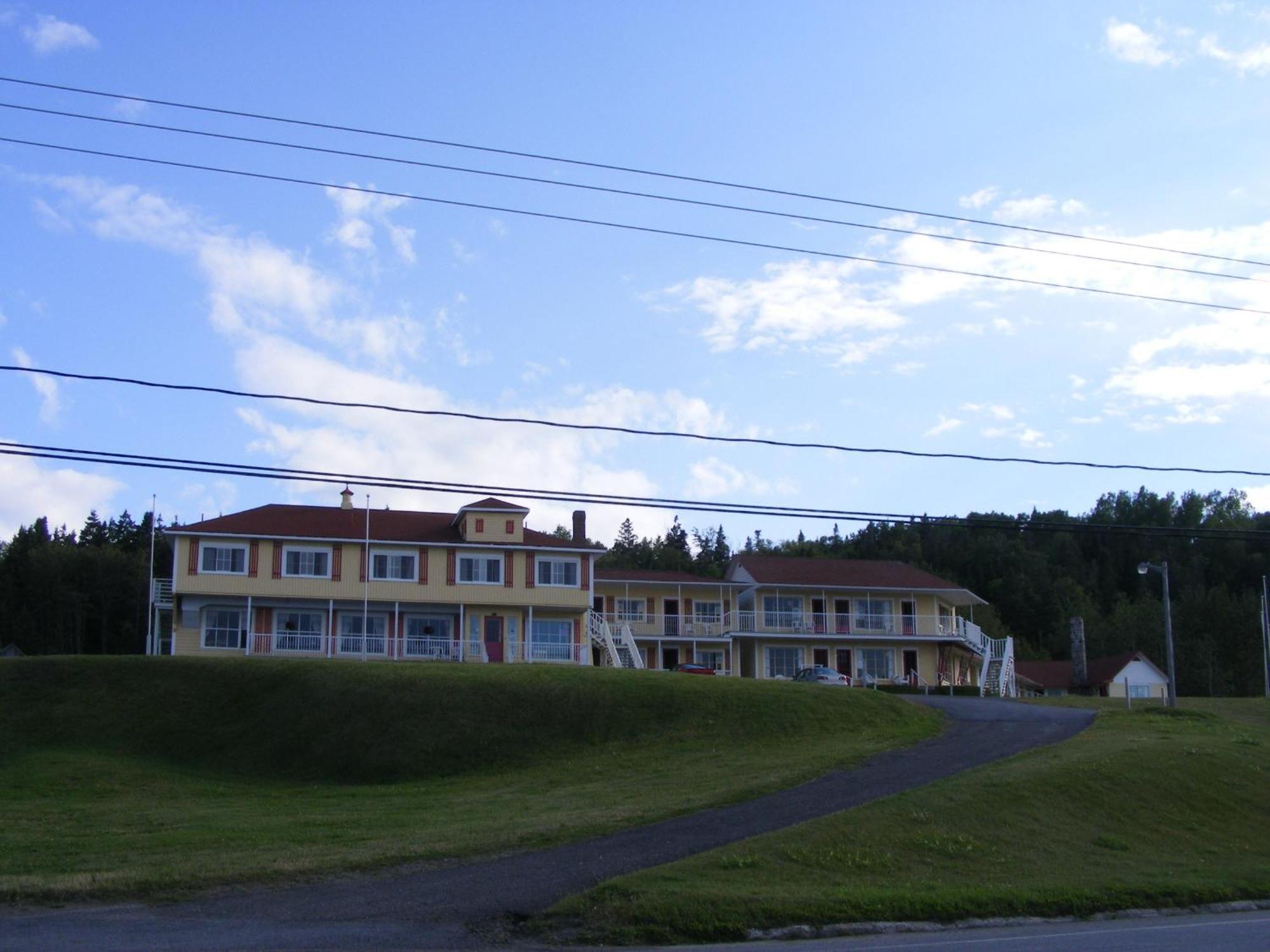Hotel Motel Bon Accueil Riviere-la-Madeleine Ngoại thất bức ảnh